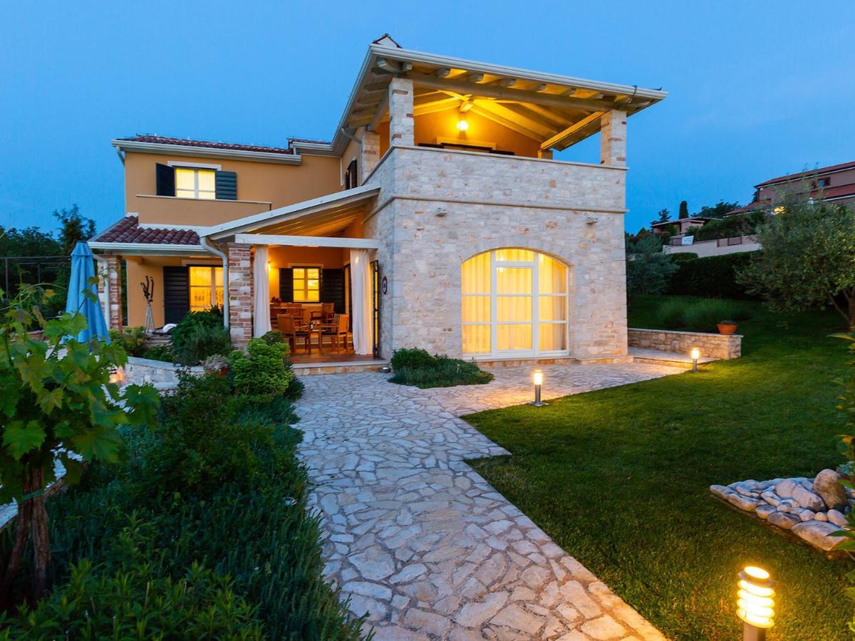 Villa Salvea With Heated Pool Montizana Экстерьер фото